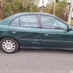 Ispravljanje vrata i krila vakumom na automobilu